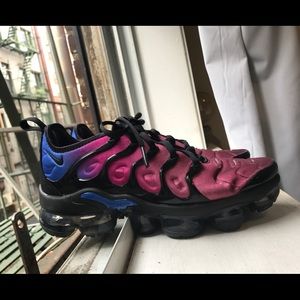 💘SOLD💘NIKE AIR VAPORMAX PLUS
